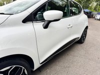 USED 2017 67 RENAULT CLIO 0.9 TCe Dynamique S Nav Hatchback 5dr Petrol Manual Euro 6 (s/s) (90 ps) ONLY 17,000 MILES +FULL SERVICE  HISTORY+LTHR TRIM SEATS +NAVIGATION+LOW INSURANCE+DYNAMIQUE S REFINEMENTS