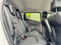 USED 2017 67 RENAULT CLIO 0.9 TCe Dynamique S Nav Hatchback 5dr Petrol Manual Euro 6 (s/s) (90 ps) ONLY 17,000 MILES +FULL SERVICE  HISTORY+LTHR TRIM SEATS +NAVIGATION+LOW INSURANCE+DYNAMIQUE S REFINEMENTS