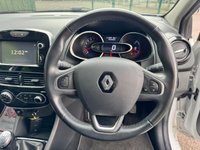 USED 2017 67 RENAULT CLIO 0.9 TCe Dynamique S Nav Hatchback 5dr Petrol Manual Euro 6 (s/s) (90 ps) ONLY 17,000 MILES +FULL SERVICE  HISTORY+LTHR TRIM SEATS +NAVIGATION+LOW INSURANCE+DYNAMIQUE S REFINEMENTS