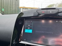 USED 2017 67 RENAULT CLIO 0.9 TCe Dynamique S Nav Hatchback 5dr Petrol Manual Euro 6 (s/s) (90 ps) ONLY 17,000 MILES +FULL SERVICE  HISTORY+LTHR TRIM SEATS +NAVIGATION+LOW INSURANCE+DYNAMIQUE S REFINEMENTS