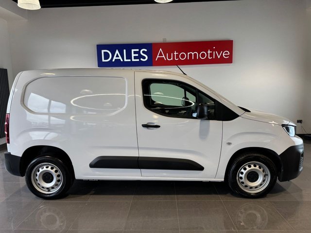 View our PEUGEOT PARTNER