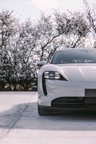 USED 2023 73 PORSCHE TAYCAN Performance Plus 93.4kWh 4S Saloon 4dr Electric Auto 4WD (11kW Charger) (571 ps) Pan Roof|Crayon Grey|FSH|HUD