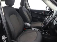 USED 2022 22 MINI COUNTRYMAN 1.5 10kWh Cooper SE Classic SUV 5dr Petrol Plug-in Hybrid Auto ALL4 Euro 6 (s/s) (222 ps) COMFORT PACK | NAVIGATION PACK