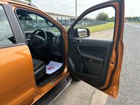 USED 2022 72 FORD RANGER 2.0 EcoBlue Wildtrak Pickup Double Cab 4dr Diesel Auto 4WD Euro 6 (s/s) (213 ps) 1 OWNER FROM NEW* 2 STAMP FORD SERVICE HISTORY* AUTOMATIC* 4 WHEEL DRIVE* SAT NAV* PARKING SENSORS* CRUISE CONTROL* AIR CON* HEATED WINDSCREEN* 18" ALLOYS* SABRE ORANGE