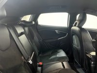 USED 2017 17 VOLVO V40 2.0 T2 R-Design Hatchback 5dr Petrol Manual Euro 6 (s/s) (122 ps) 2 keys, FSH, heated seats, DAB