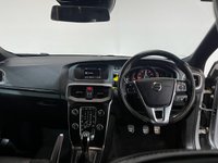 USED 2017 17 VOLVO V40 2.0 T2 R-Design Hatchback 5dr Petrol Manual Euro 6 (s/s) (122 ps) 2 keys, FSH, heated seats, DAB
