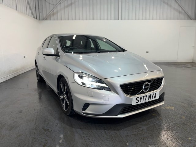 View our VOLVO V40