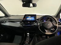 USED 2019 19 TOYOTA C-HR 1.8 VVT-h Dynamic SUV 5dr Petrol Hybrid CVT Euro 6 (s/s) (122 ps) 2 keys, FSH, reverse cam, alloys