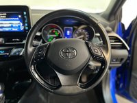 USED 2019 19 TOYOTA C-HR 1.8 VVT-h Dynamic SUV 5dr Petrol Hybrid CVT Euro 6 (s/s) (122 ps) 2 keys, FSH, reverse cam, alloys