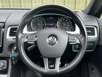 USED 2017 R VOLKSWAGEN TOUAREG 3.0 TDI V6 R-Line Plus SUV 5dr Diesel Tiptronic 4WD Euro 6 (s/s) (262 ps) 