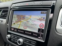 USED 2017 R VOLKSWAGEN TOUAREG 3.0 TDI V6 R-Line Plus SUV 5dr Diesel Tiptronic 4WD Euro 6 (s/s) (262 ps) 