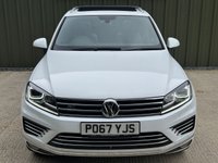 USED 2017 R VOLKSWAGEN TOUAREG 3.0 TDI V6 R-Line Plus SUV 5dr Diesel Tiptronic 4WD Euro 6 (s/s) (262 ps) 