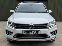 USED 2017 R VOLKSWAGEN TOUAREG 3.0 TDI V6 R-Line Plus SUV 5dr Diesel Tiptronic 4WD Euro 6 (s/s) (262 ps) 