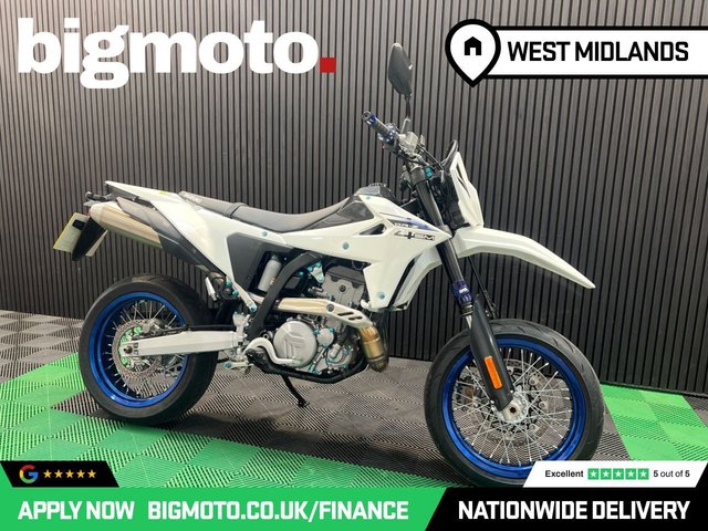 View our SUZUKI DR-Z400