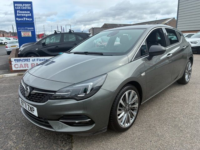 View our Vauxhall Astra 1.2 Turbo Griffin Edition Hatchback 5dr Petrol Manual Euro 6 (s/s) (145 ps)