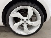 USED 2014 14 VAUXHALL ADAM 1.4 16v White Edition Hatchback 3dr Petrol Manual Euro 5 (87 ps) 