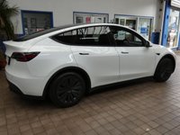 USED 2023 23 TESLA MODEL Y SUV 5dr Electric Auto RWD (346 ps) SUNROOF SAT NAV PARKING CAMERA LEATHER HEATED SEATS HEATED STEERING WHEEL CRUISE CONTROL 1 OWNER WARRANTY