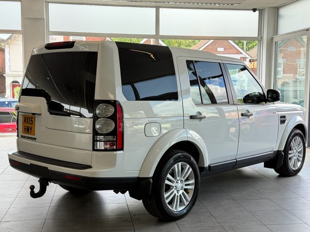 View our LAND ROVER DISCOVERY 4