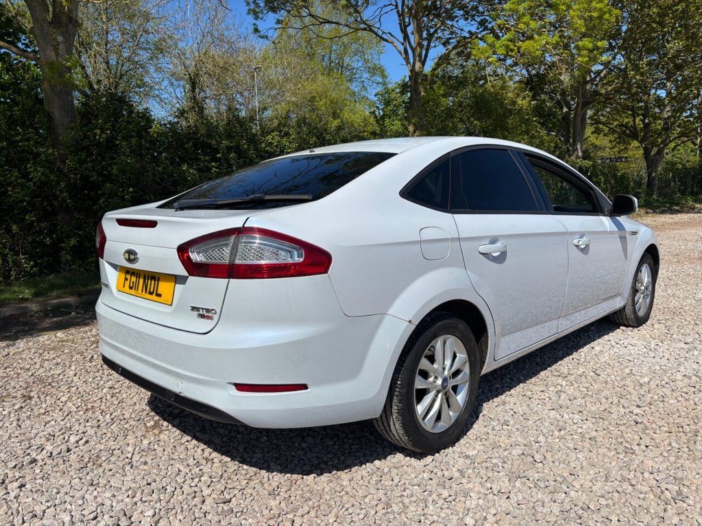 USED 2011 11 FORD MONDEO 2.0 TDCi Zetec Hatchback 5dr Diesel Manual Euro 5 (140 ps) 