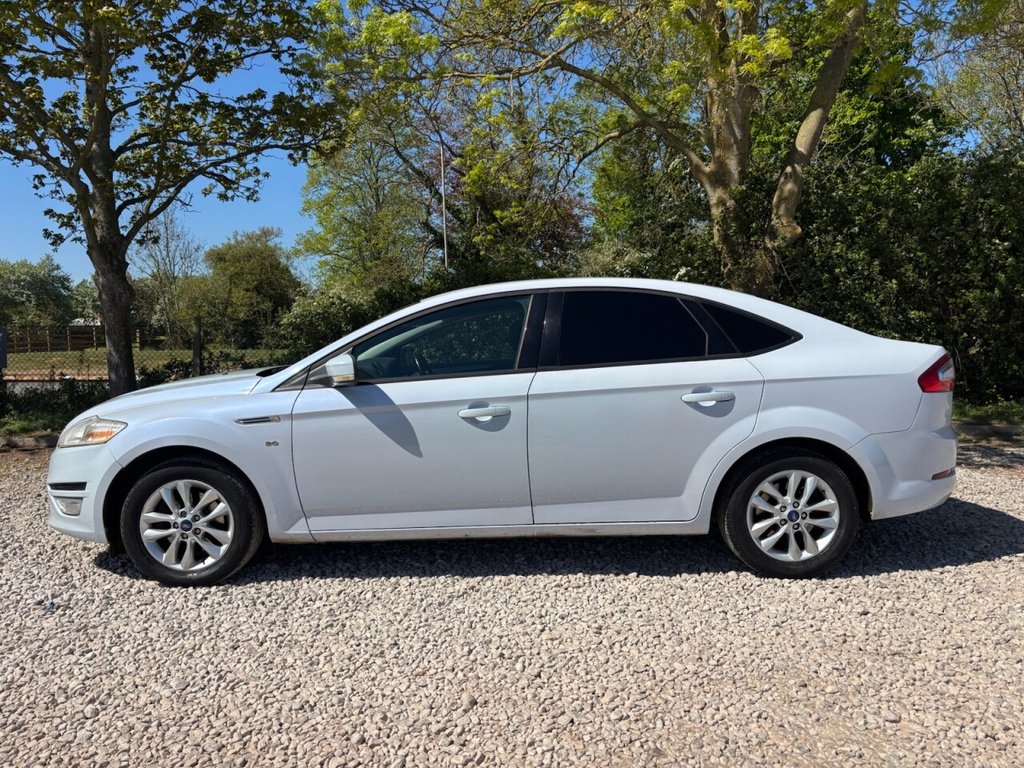 USED 2011 11 FORD MONDEO 2.0 TDCi Zetec Hatchback 5dr Diesel Manual Euro 5 (140 ps) 