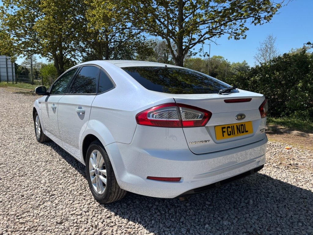 USED 2011 11 FORD MONDEO 2.0 TDCi Zetec Hatchback 5dr Diesel Manual Euro 5 (140 ps) 