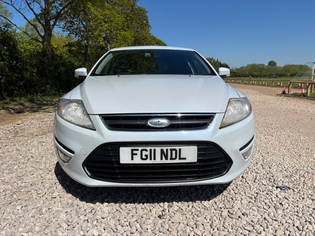 USED 2011 11 FORD MONDEO 2.0 TDCi Zetec Hatchback 5dr Diesel Manual Euro 5 (140 ps) 