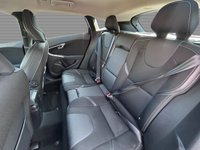 USED 2016 66 VOLVO V40 2.0 D2 Momentum Hatchback 5dr Diesel Manual Euro 6 (s/s) (120 ps) 12 Month MOT & Just Serviced