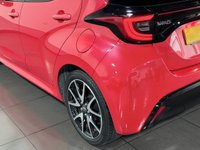 USED 2020 70 TOYOTA YARIS 1.5 VVT-h Launch Edition Hatchback 5dr Petrol Hybrid E-CVT Euro 6 (s/s) (116 ps) 