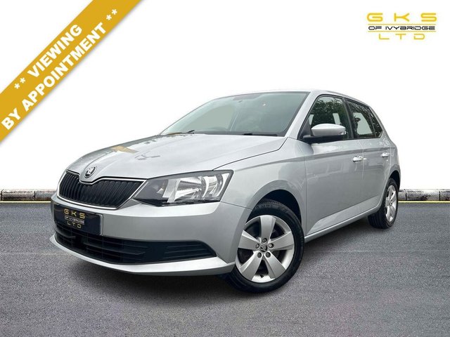 View our Skoda Fabia 1.0 TSI SE Hatchback 5dr Petrol DSG Euro 6 (s/s) (110 ps)