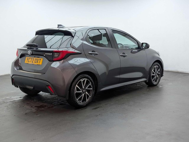 USED 2022 72 TOYOTA YARIS 1.5 Yaris Design HEV CVT 5dr CLICK & COLLECT/ HOME DELIVERY