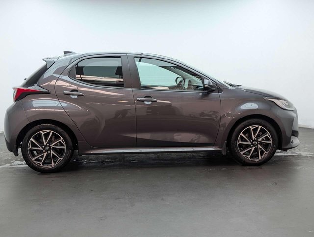 USED 2022 72 TOYOTA YARIS 1.5 Yaris Design HEV CVT 5dr CLICK & COLLECT/ HOME DELIVERY