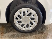 USED 2019 19 TOYOTA AYGO 1.0 VVT-i x-play Hatchback 5dr Petrol x-shift Euro 6 (71 ps) one owner from new