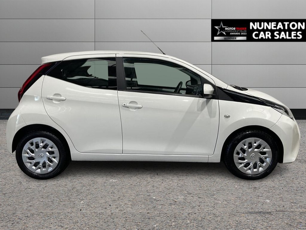 USED 2019 19 TOYOTA AYGO 1.0 VVT-i x-play Hatchback 5dr Petrol x-shift Euro 6 (71 ps) one owner from new