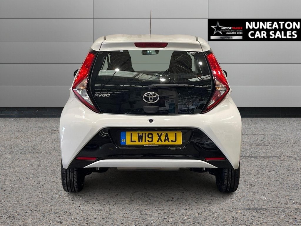 USED 2019 19 TOYOTA AYGO 1.0 VVT-i x-play Hatchback 5dr Petrol x-shift Euro 6 (71 ps) one owner from new
