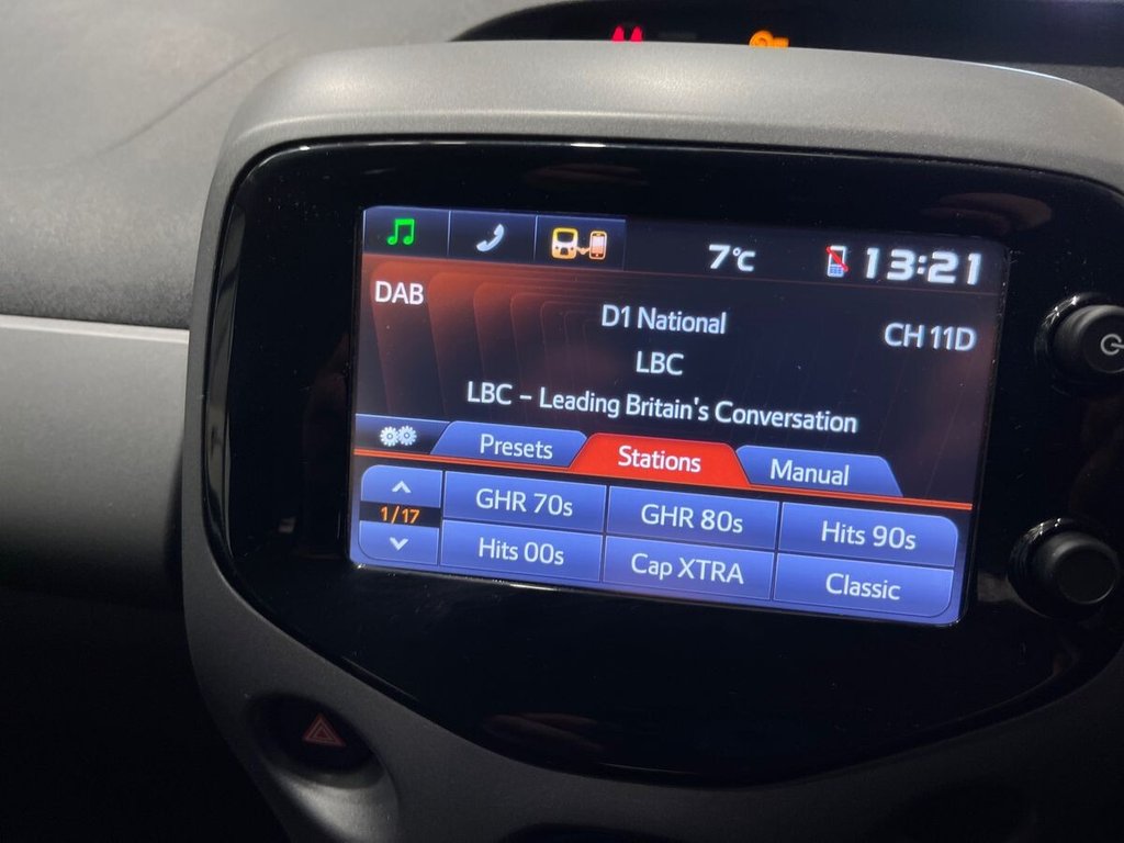 USED 2019 19 TOYOTA AYGO 1.0 VVT-i x-play Hatchback 5dr Petrol x-shift Euro 6 (71 ps) one owner from new