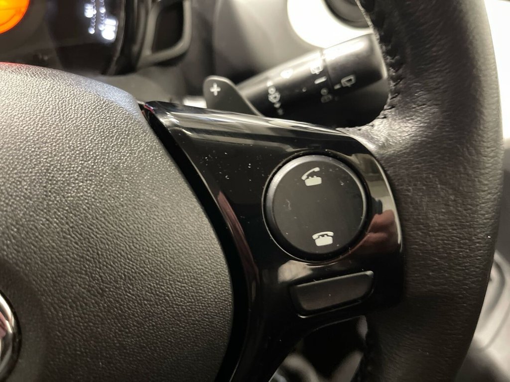 USED 2019 19 TOYOTA AYGO 1.0 VVT-i x-play Hatchback 5dr Petrol x-shift Euro 6 (71 ps) one owner from new
