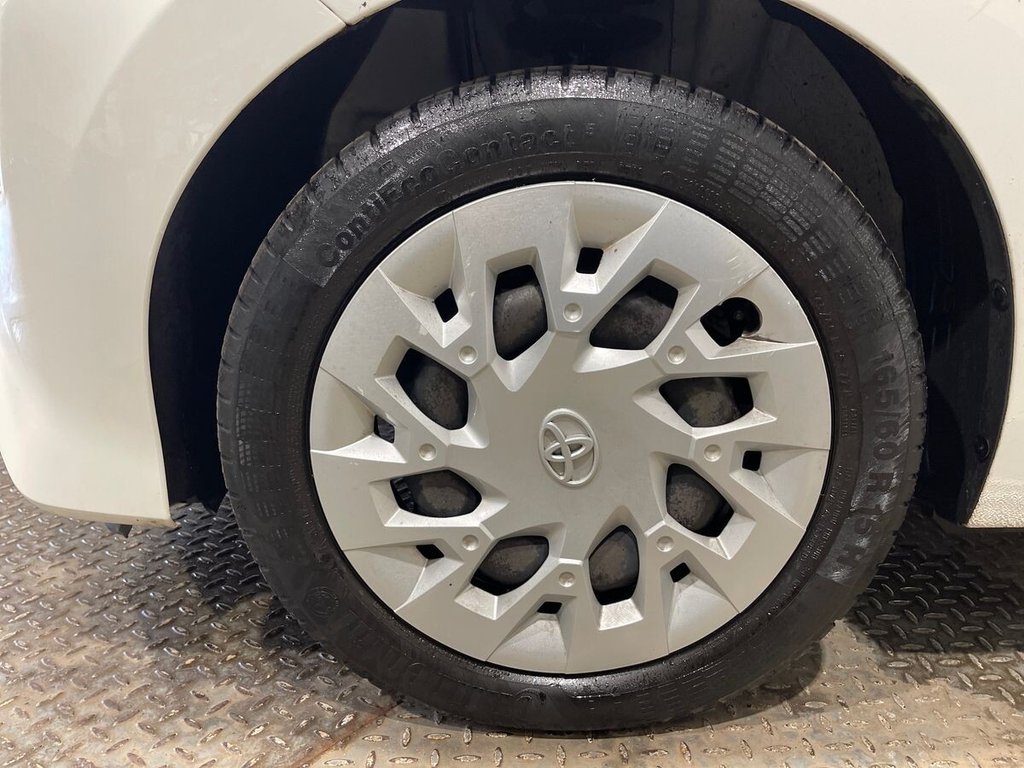 USED 2019 19 TOYOTA AYGO 1.0 VVT-i x-play Hatchback 5dr Petrol x-shift Euro 6 (71 ps) one owner from new