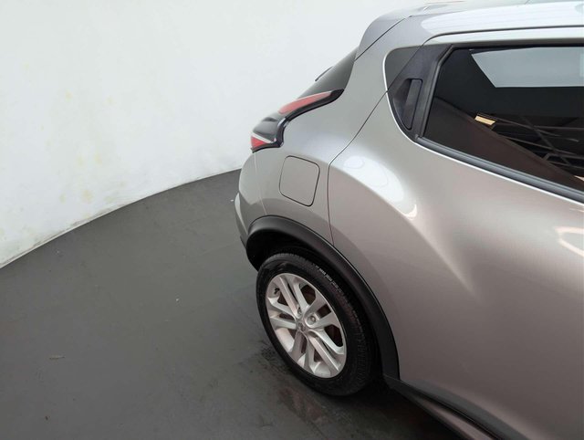USED 2017 66 NISSAN JUKE 1.6 Juke N-Connecta CVT 5dr CLICK & COLLECT/ HOME DELIVERY