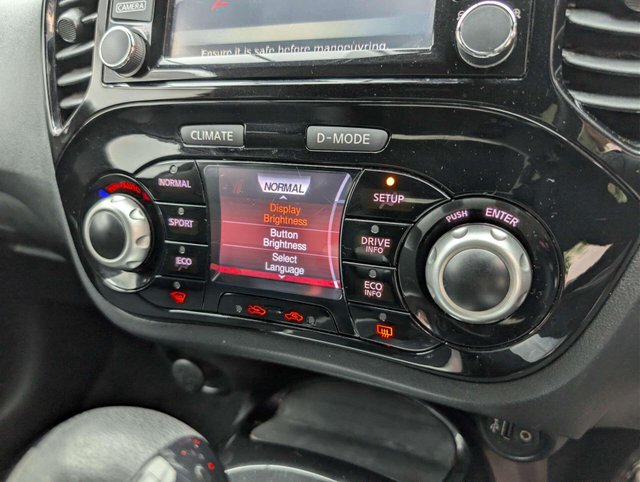 USED 2017 66 NISSAN JUKE 1.6 Juke N-Connecta CVT 5dr CLICK & COLLECT/ HOME DELIVERY