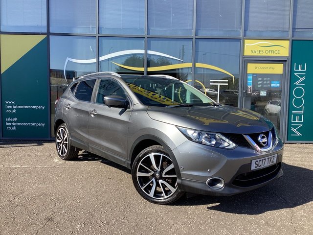 View our Nissan Qashqai 1.2 DIG-T Tekna SUV 5dr Petrol Manual 2WD Euro 6 (s/s) (115 ps)