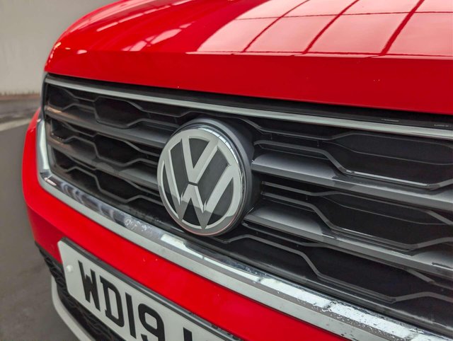 USED 2019 19 VOLKSWAGEN T-ROC 1.6 T-Roc Design TDI 5dr CLICK & COLLECT/ HOME DELIVERY