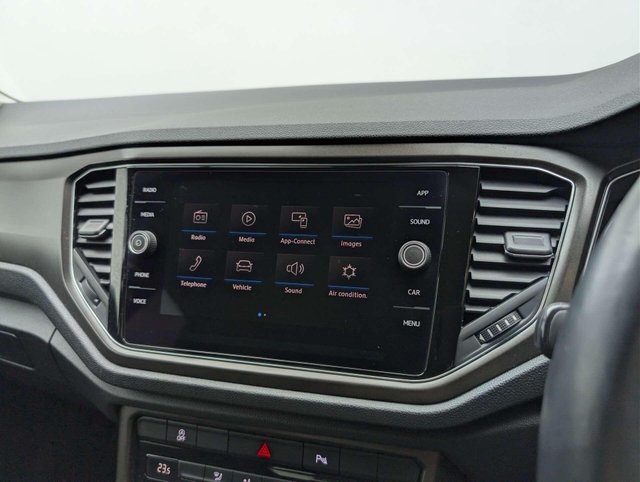USED 2019 19 VOLKSWAGEN T-ROC 1.6 T-Roc Design TDI 5dr CLICK & COLLECT/ HOME DELIVERY