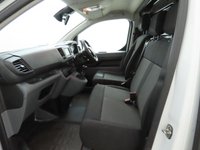 USED 2022 72 VAUXHALL VIVARO 1.5 Turbo D 2900 Dynamic Panel Van 6dr Diesel Manual L2 H1 Euro 6 (s/s) (100 ps) ULEZ/EURO 6/BLUETOOTH/3 SEATS