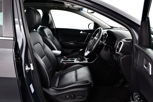 USED 2021 21 KIA SPORTAGE 1.6 CRDi MHEV 3 SUV 5dr Diesel Hybrid Manual Euro 6 (s/s) (134 bhp) PanRoof | Heated SW | Apple CP