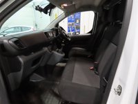 USED 2022 72 VAUXHALL VIVARO 1.5 Turbo D 2900 Dynamic Panel Van 6dr Diesel Manual L2 H1 Euro 6 (s/s) (100 ps) SENSORS/TOUCHSCREEN/ULEZ/EURO 6