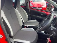 USED 2017 17 TOYOTA AYGO 1.0 VVT-i x-play Hatchback 5dr Petrol x-shift Euro 6 (68 ps) 