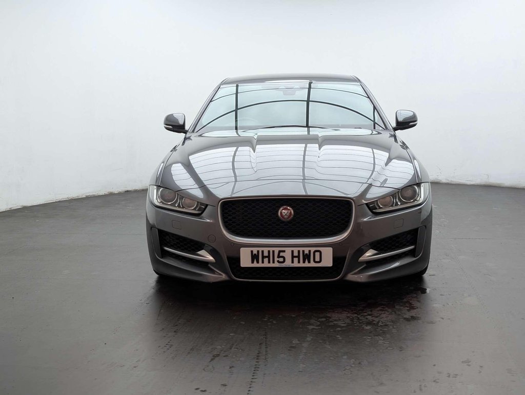 Used 2015 15 JAGUAR XE 2.0 XE R-Sport i Auto 4dr CLICK & COLLECT/ HOME DELIVERY