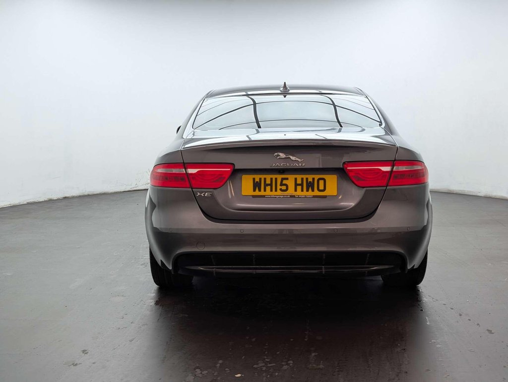 Used 2015 15 JAGUAR XE 2.0 XE R-Sport i Auto 4dr CLICK & COLLECT/ HOME DELIVERY