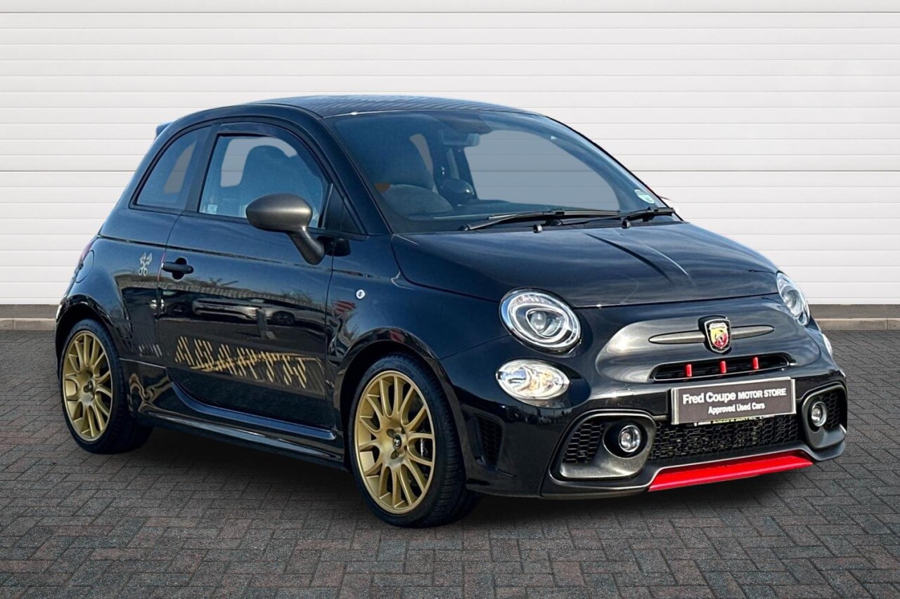 Abarth 695 2024