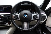 USED 2019 69 BMW 5 SERIES 2.0 520d MHT M Sport Saloon 4dr Diesel Hybrid Auto Euro 6 (s/s) (190 ps) 1 OWNER+HISTORY+HEAT SEATS+PRO NAV